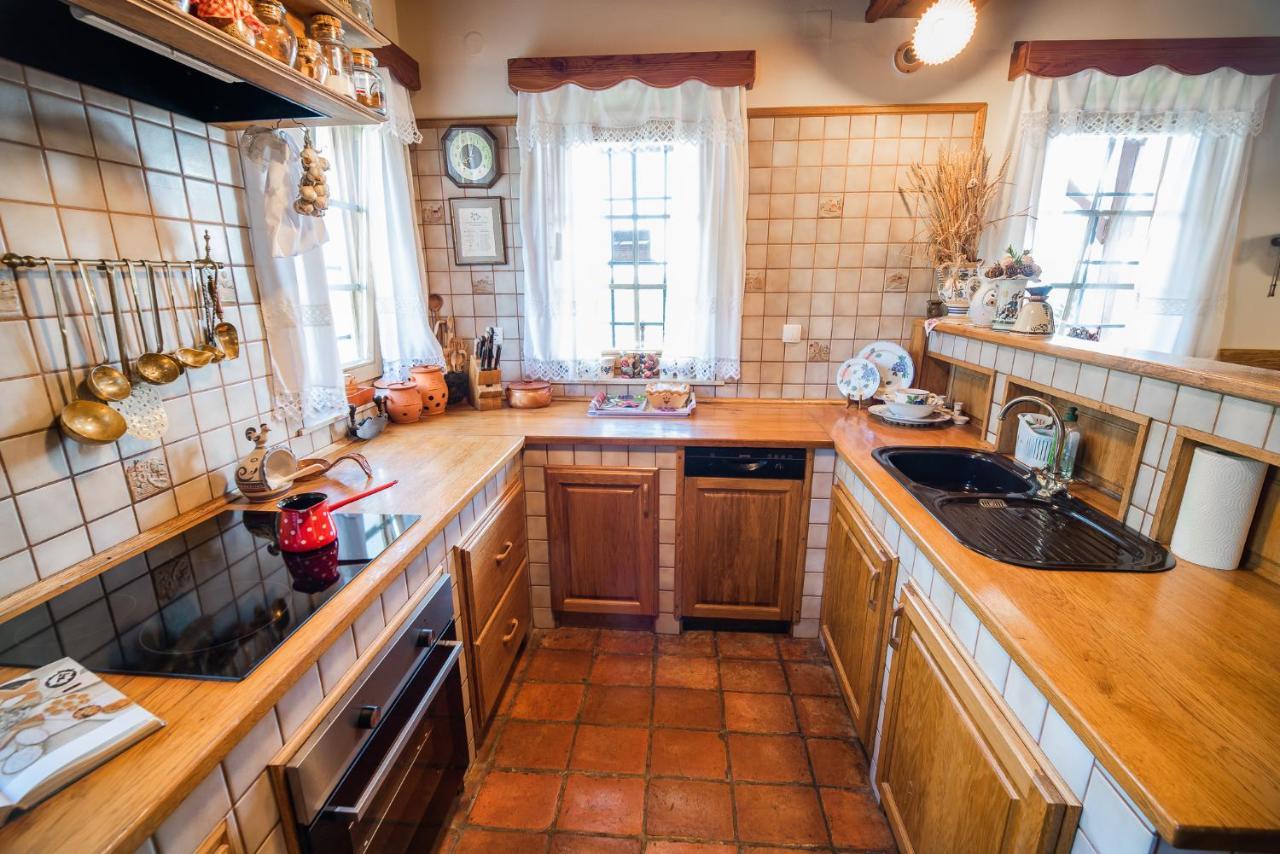 Authentic Countryside Villa With Hot Tub Veliki Kamen المظهر الخارجي الصورة