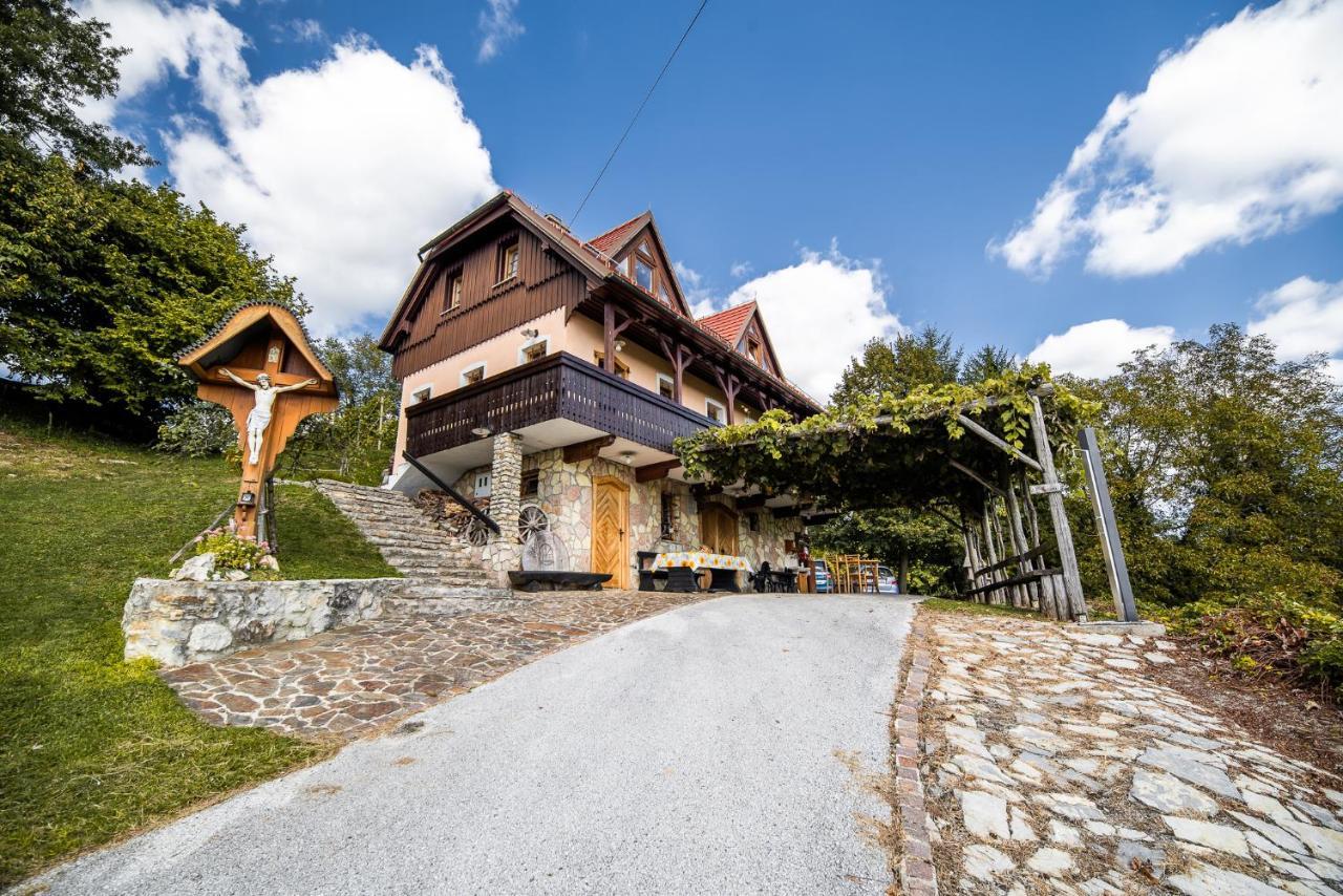 Authentic Countryside Villa With Hot Tub Veliki Kamen المظهر الخارجي الصورة