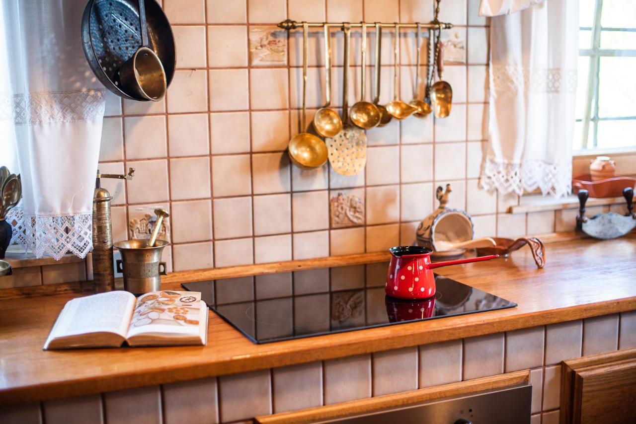 Authentic Countryside Villa With Hot Tub Veliki Kamen الغرفة الصورة