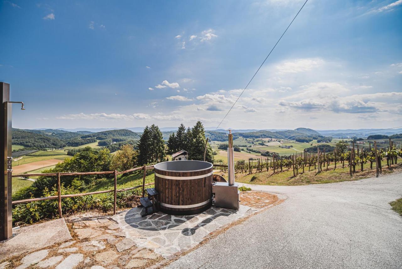 Authentic Countryside Villa With Hot Tub Veliki Kamen المظهر الخارجي الصورة